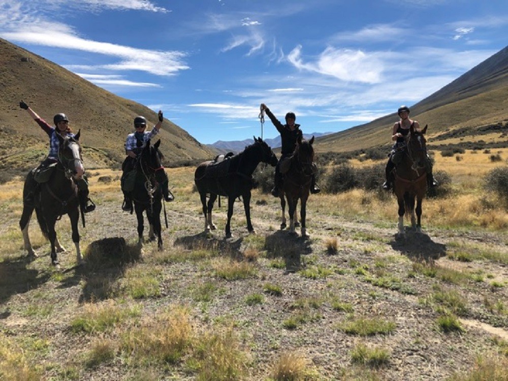 horsebackridingholiday_adventurehorsetrekkingnz_dunstancreek 